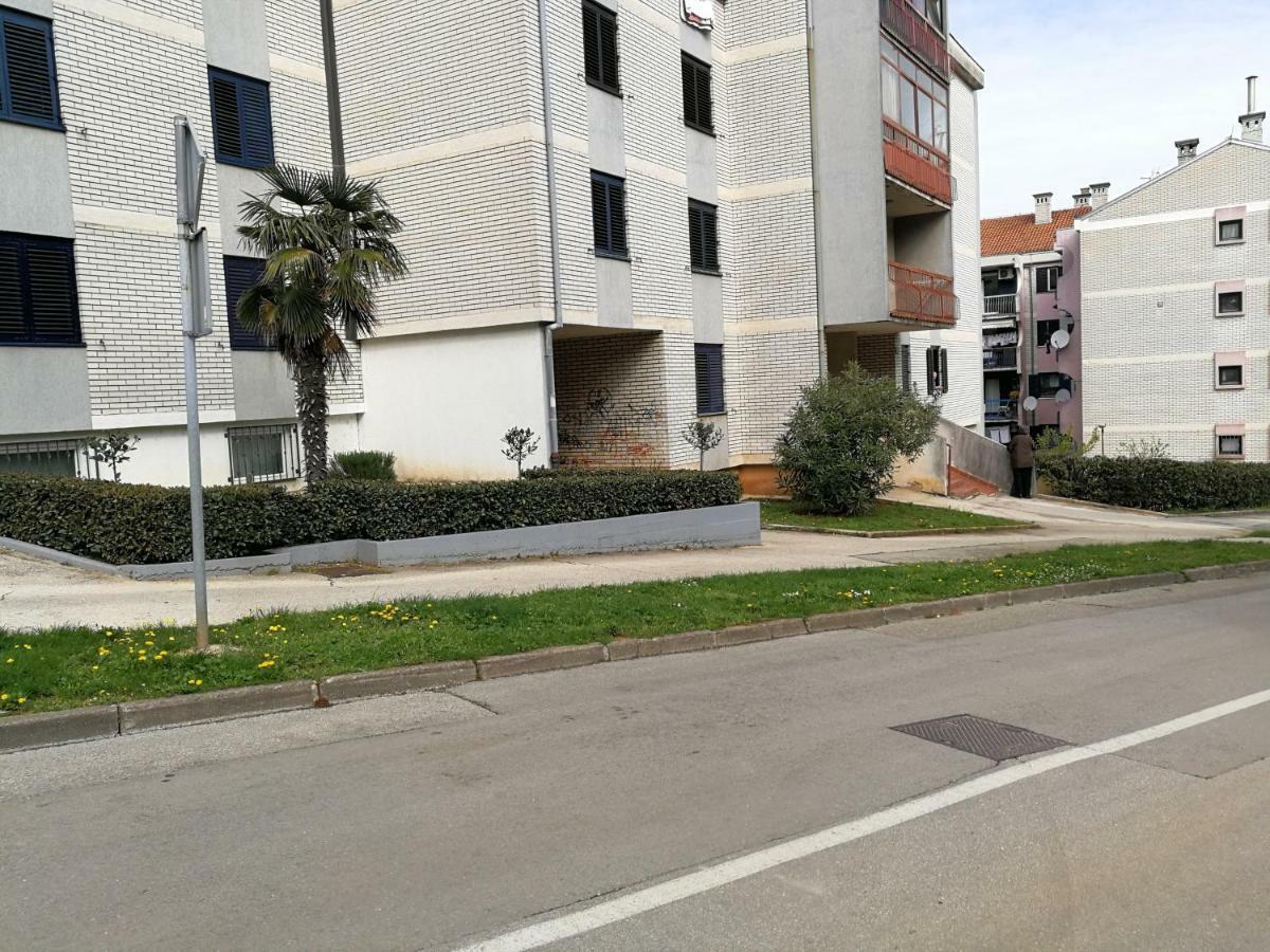 Apartment Koruna 1 Pula Exterior photo